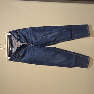 American Eagle Mom High Rise Jeans, Darker Wash, Size 8